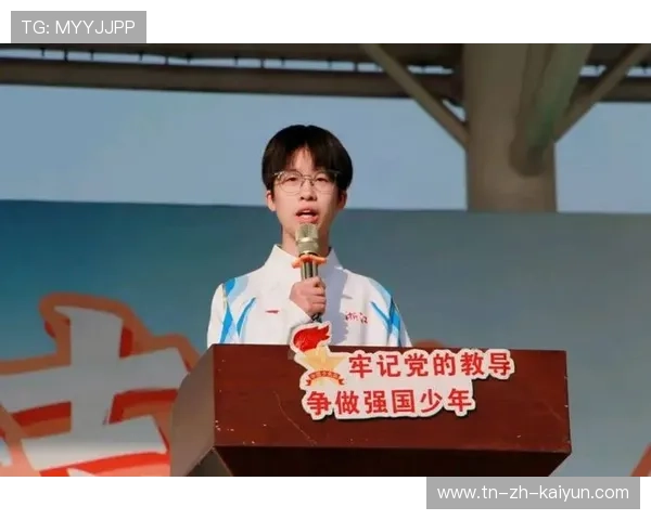 奥运冠军回母校演讲：全场沸腾